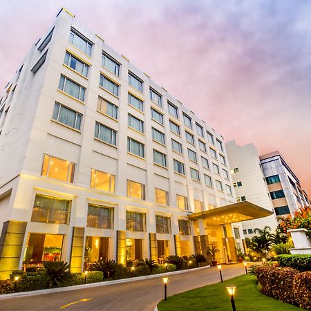 Kammasandra Radha Regent Electronic City מראה חיצוני תמונה