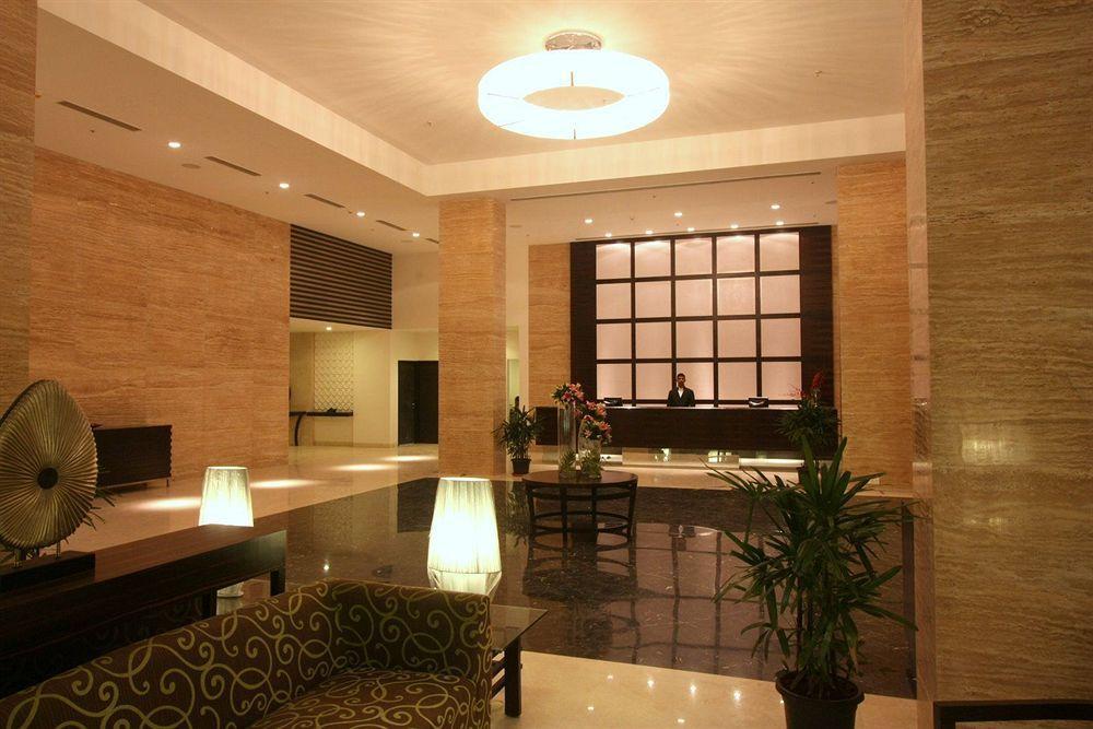 Kammasandra Radha Regent Electronic City מראה פנימי תמונה