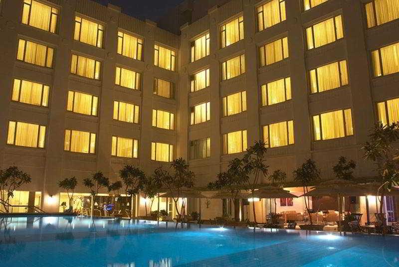 Kammasandra Radha Regent Electronic City מראה חיצוני תמונה