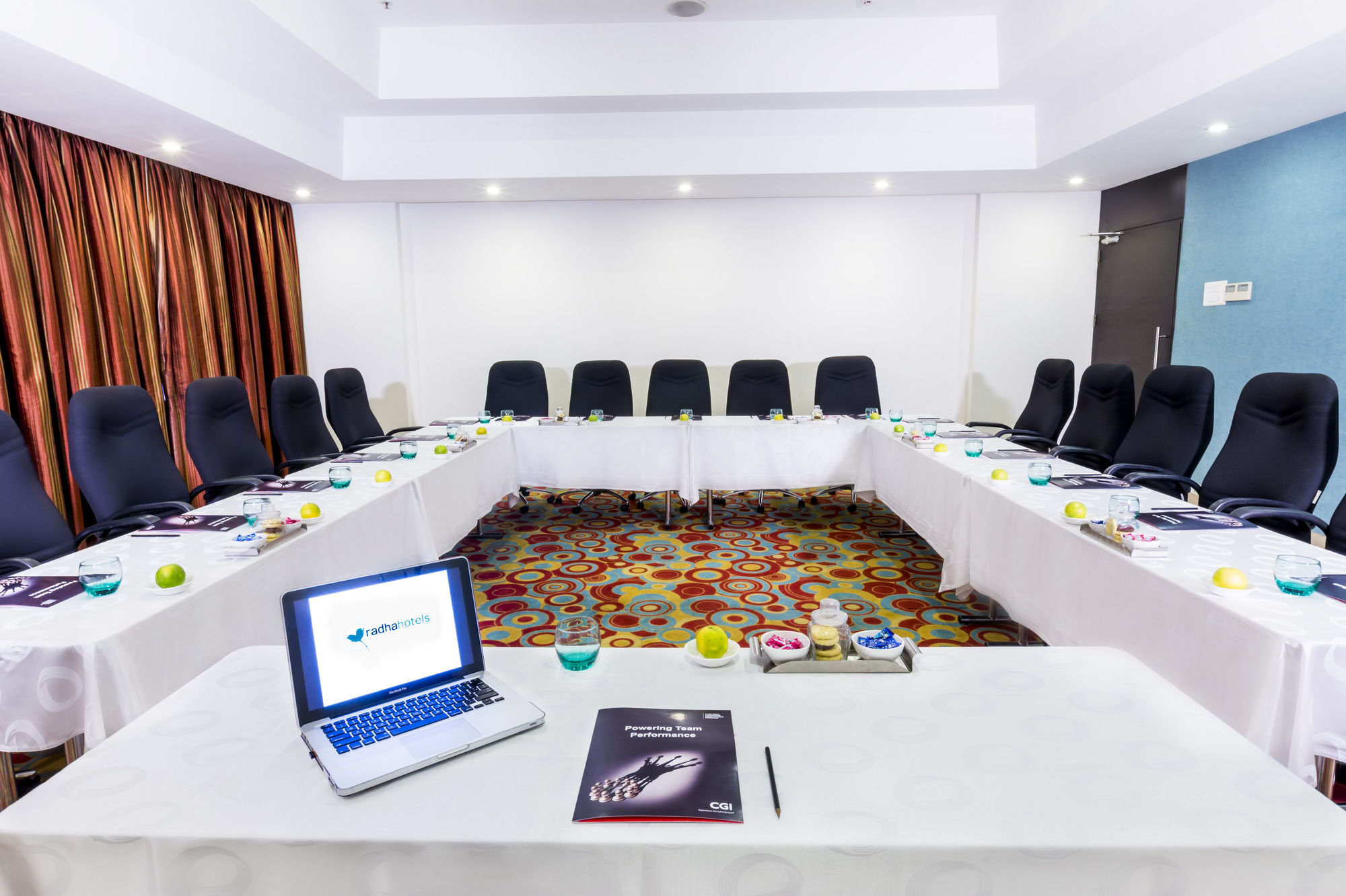 Kammasandra Radha Regent Electronic City מראה חיצוני תמונה